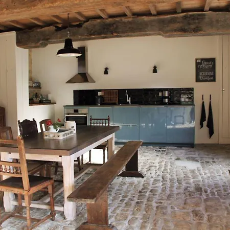 Ferme Hay Day Bed & Breakfast 3*